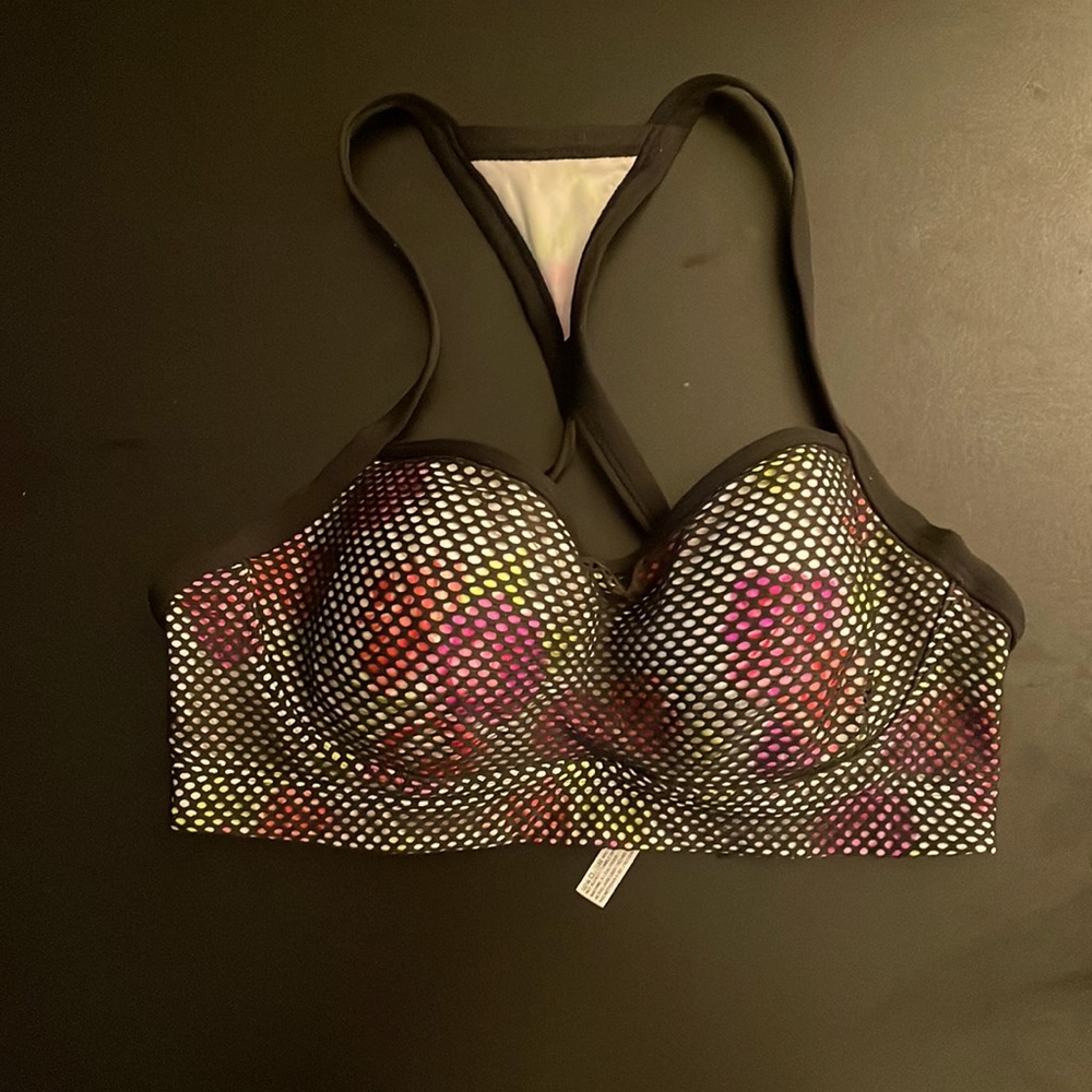 Victoria’s Secret Dream Angels Black Mesh Flora Sports Bra